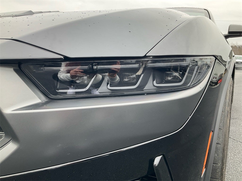 2025 Ford Mustang Dark Horse