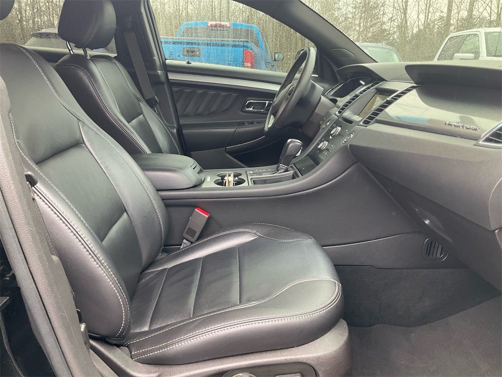 2018 Ford Taurus SEL