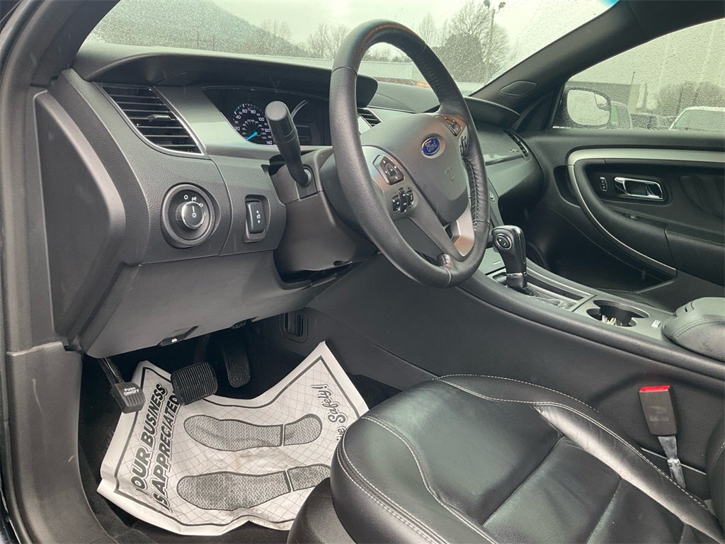 2018 Ford Taurus SEL