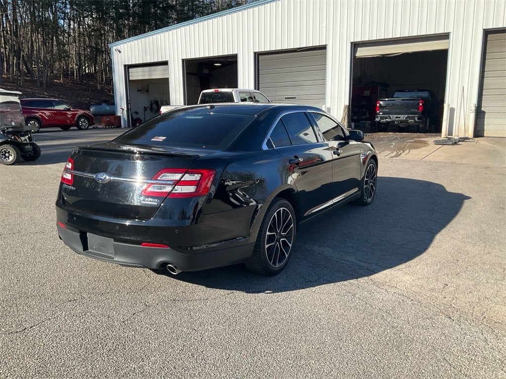 2018 Ford Taurus SEL
