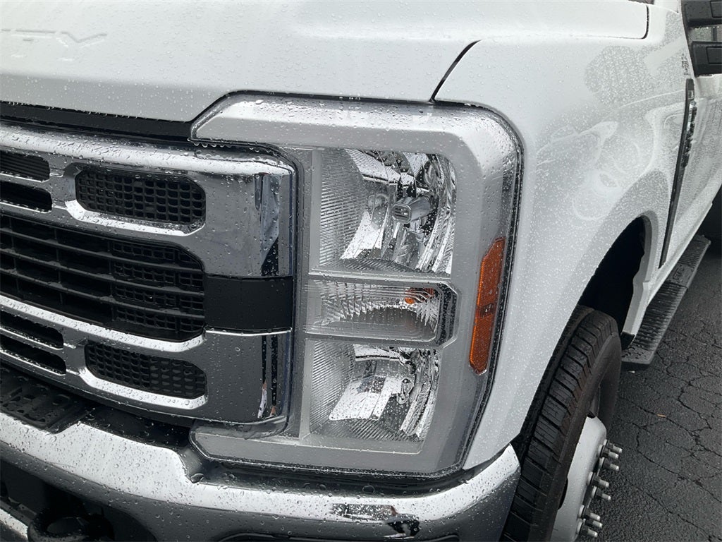 2026 Ford F-350SD XL DRW Flatbed