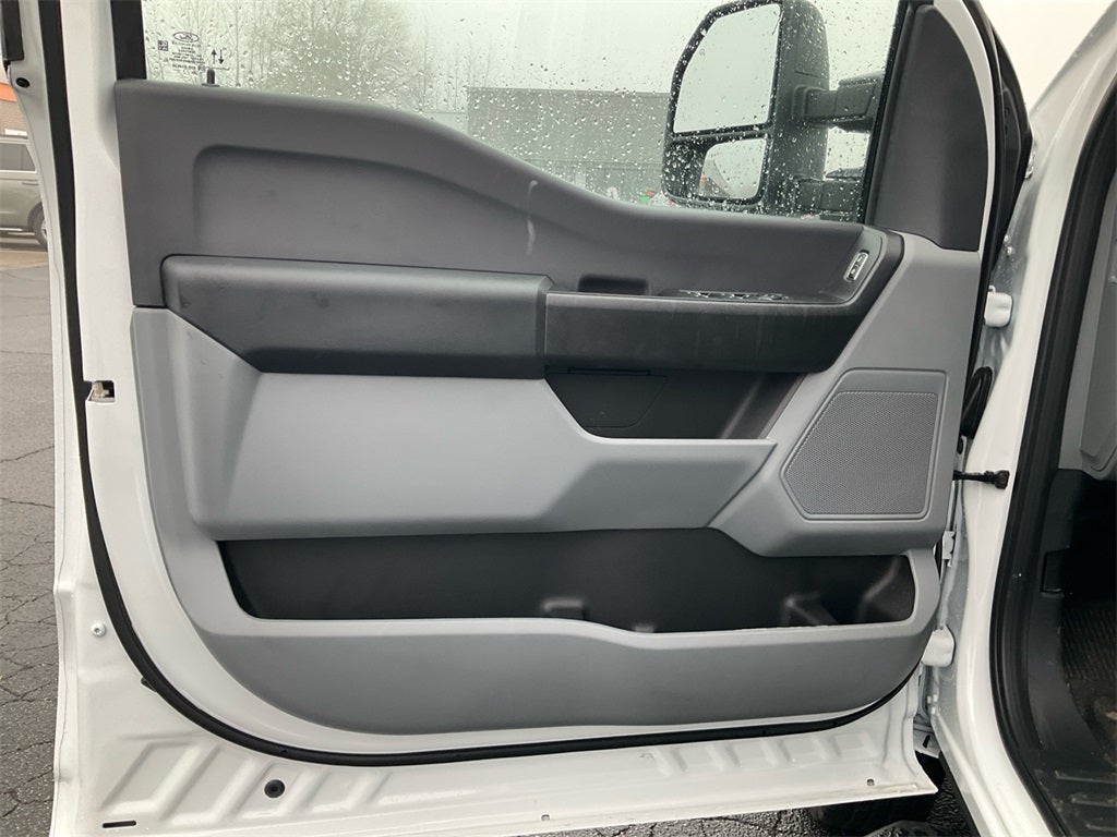 2026 Ford F-350SD XL DRW- Service Body w/Master Locks