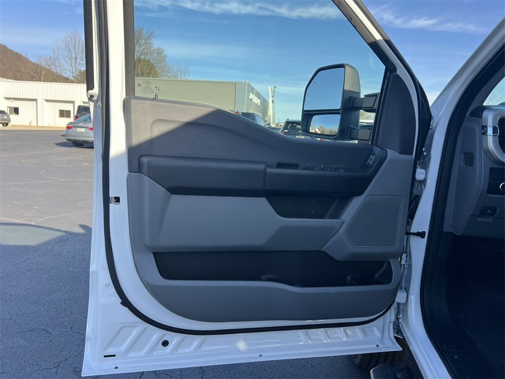 2026 Ford F-350SD XL DRW Flatbed