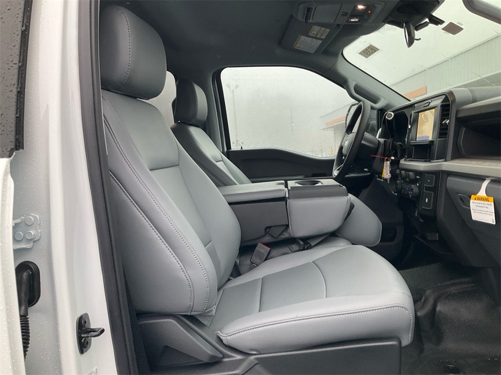 2025 Ford F-450SD XL DRW- Service Body w/Master Locks