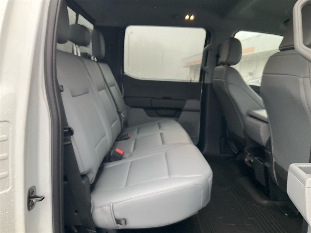 2025 Ford F-450SD XL DRW- Service Body w/Master Locks