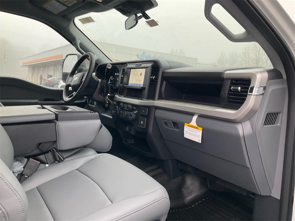 2025 Ford F-450SD XL DRW Flatbed