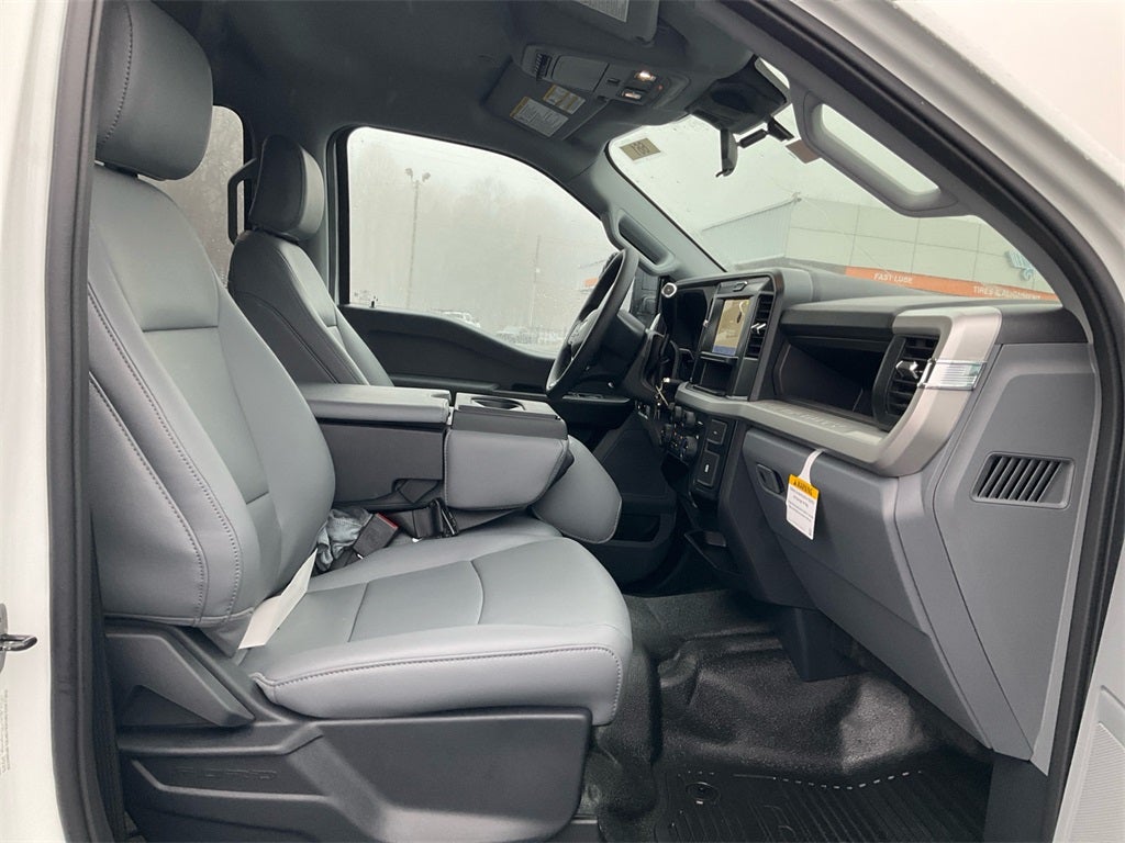 2025 Ford F-450SD XL DRW Flatbed