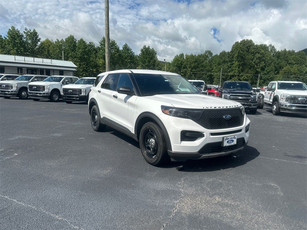 2025 Ford Utility Police Interceptor Base