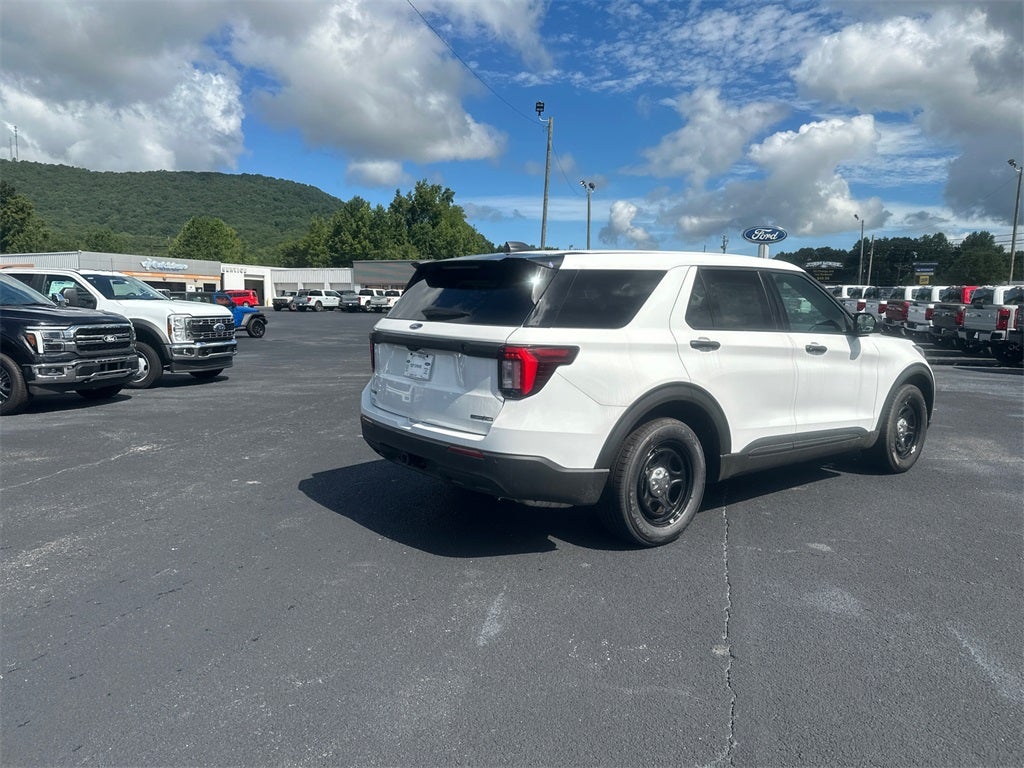 2025 Ford Utility Police Interceptor Base