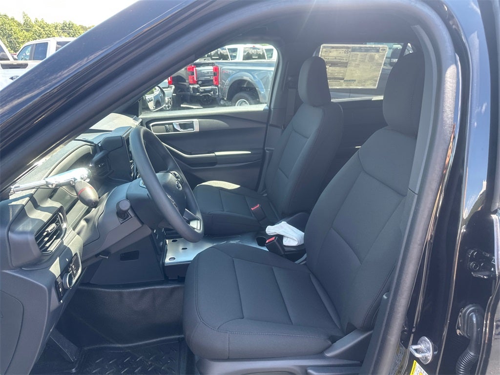 2025 Ford Utility Police Interceptor Base