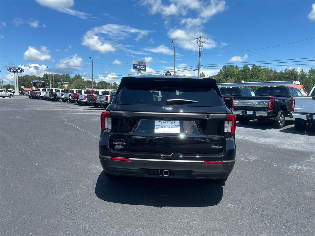 2025 Ford Utility Police Interceptor Base