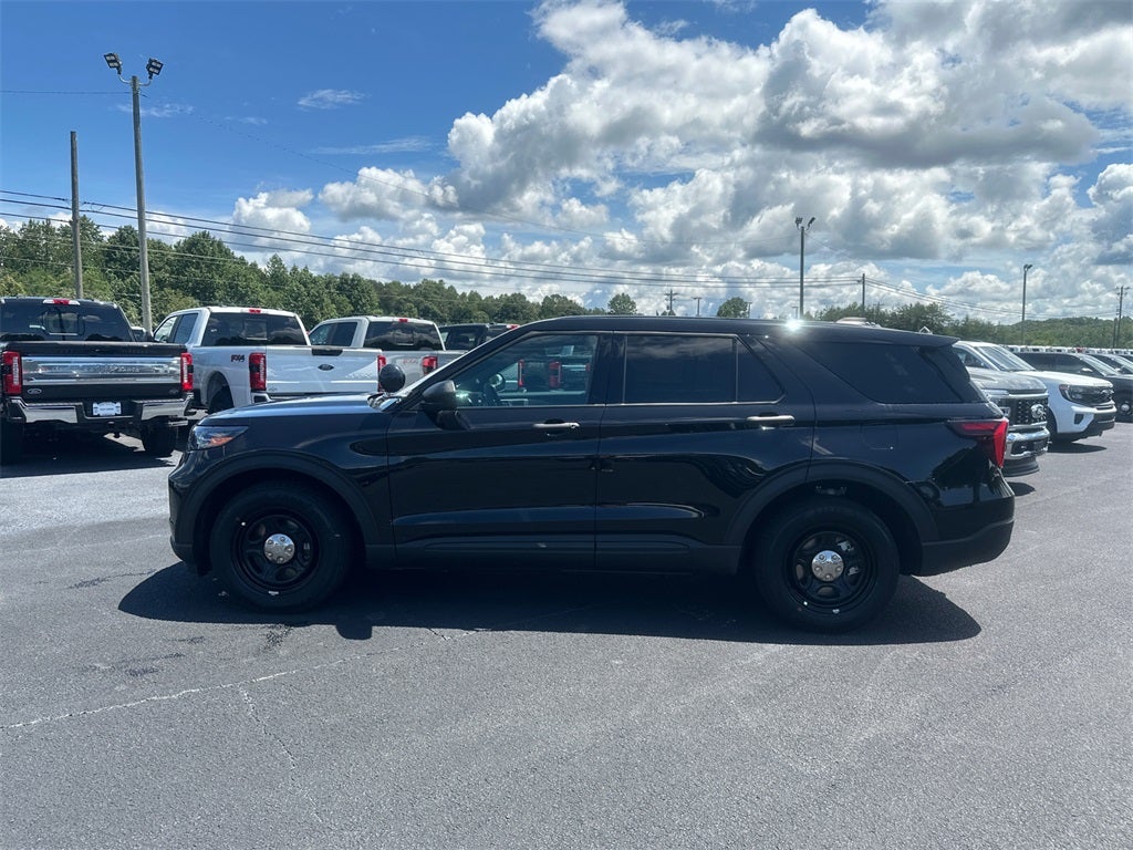 2025 Ford Utility Police Interceptor Base