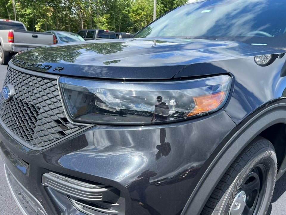 2025 Ford Utility Police Interceptor Base