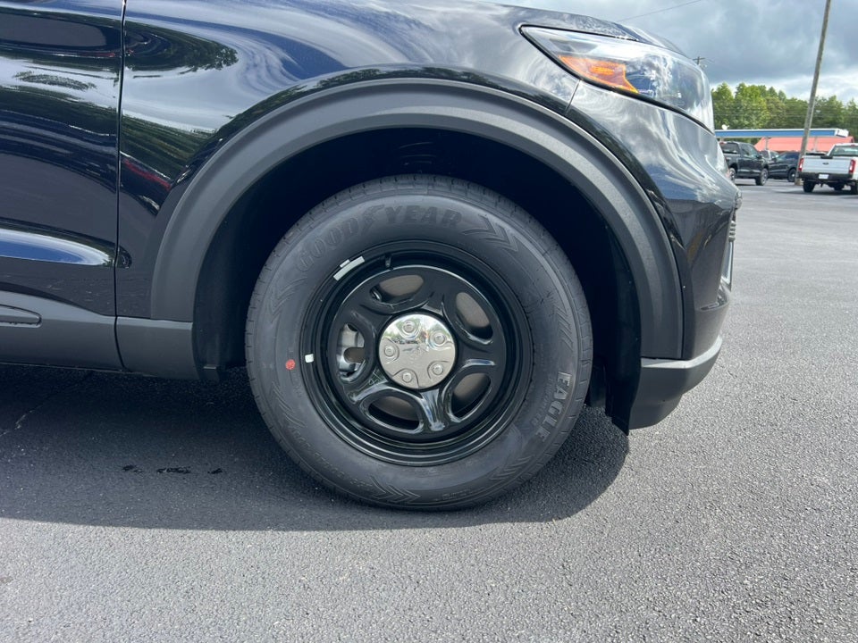 2025 Ford Utility Police Interceptor Base