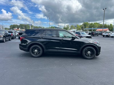 2025 Ford Utility Police Interceptor Base