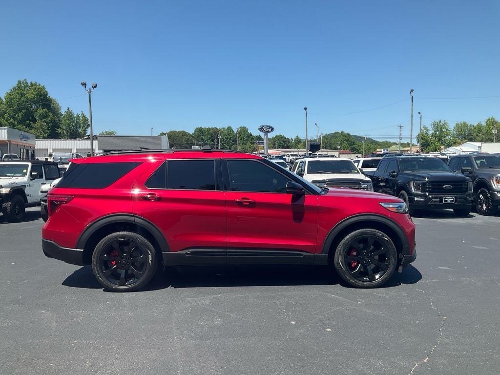2021 Ford Explorer ST