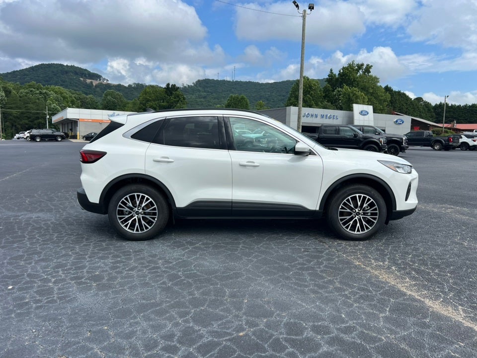 2025 Ford Escape Plug-In Hybrid Base