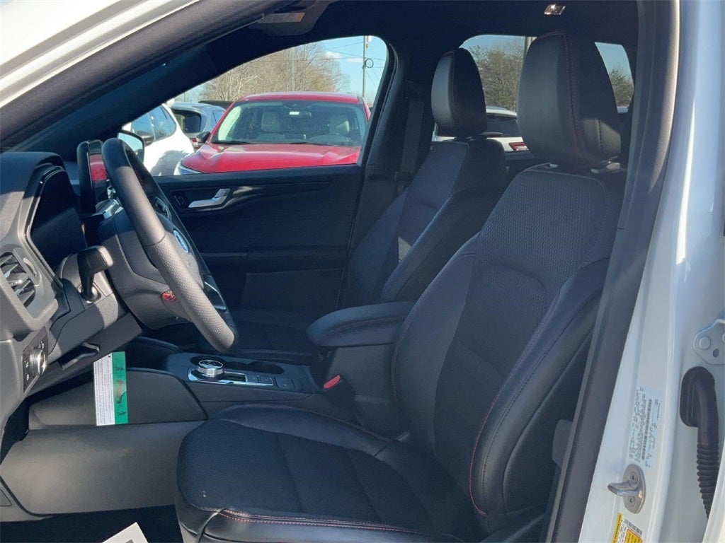 2025 Ford Escape Hybrid ST-Line