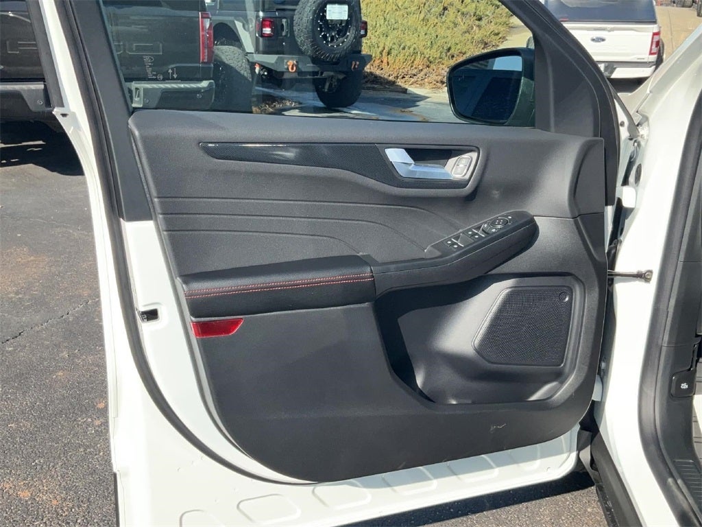 2025 Ford Escape Hybrid ST-Line