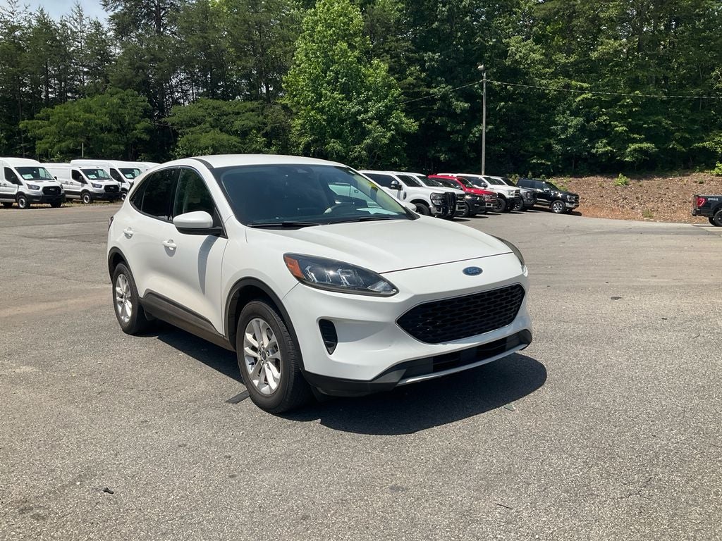 2020 Ford Escape SE