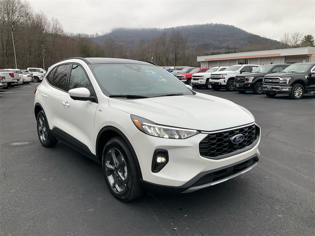 2026 Ford Escape Hybrid ST-Line Select