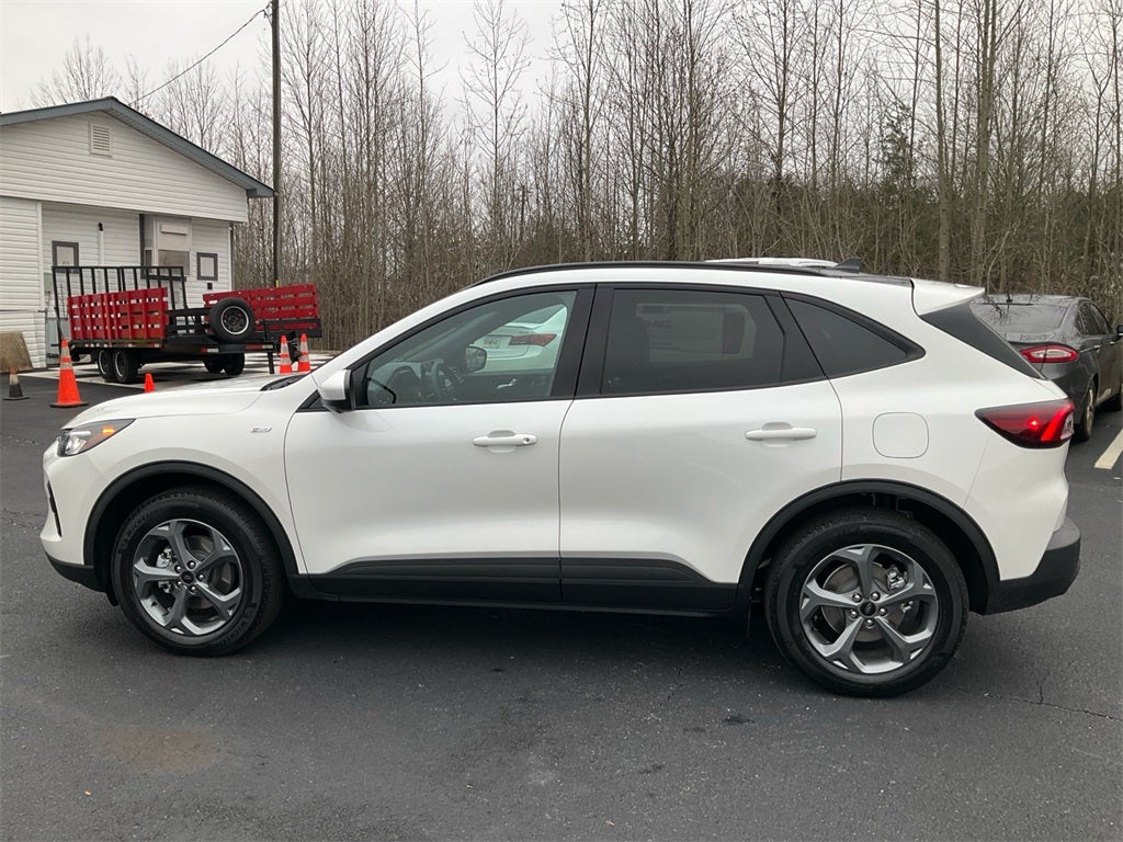 2026 Ford Escape Hybrid ST-Line Select