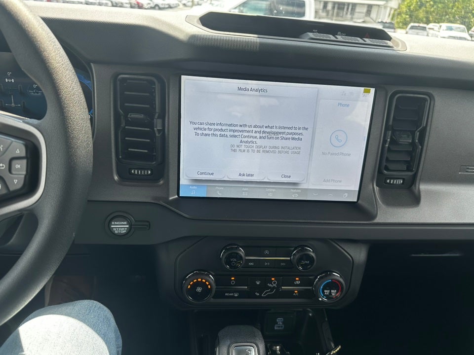 2025 Ford Bronco Base