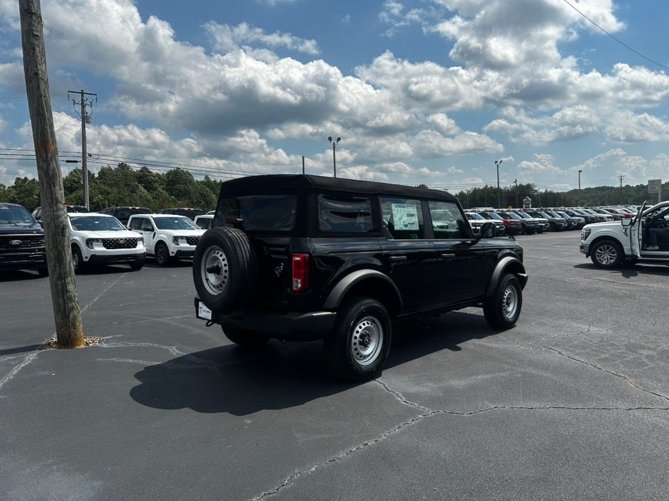 2025 Ford Bronco Base