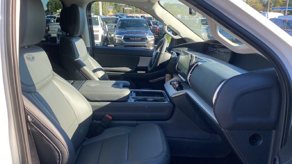 2027 Ford Expedition Max Active