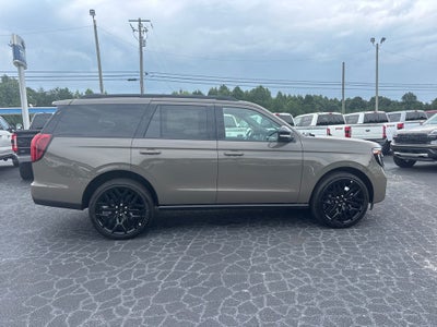 2027 Ford Expedition Platinum