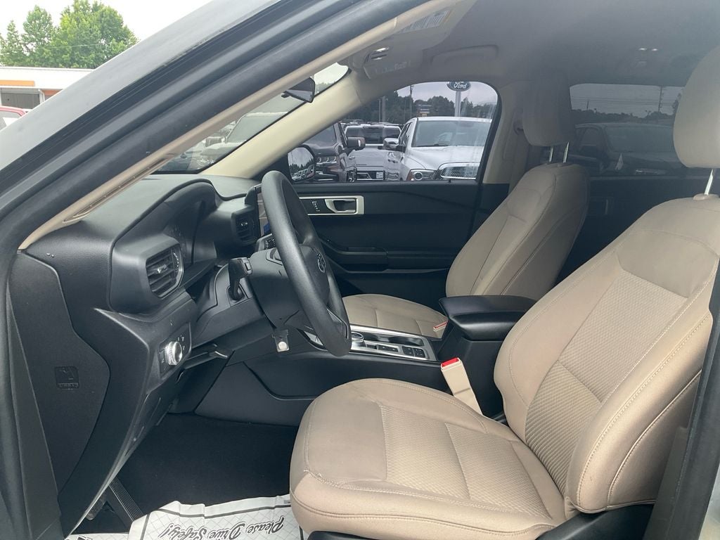 2021 Ford Explorer Base