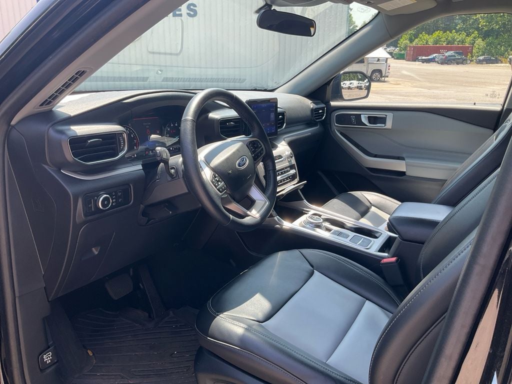 2024 Ford Explorer XLT