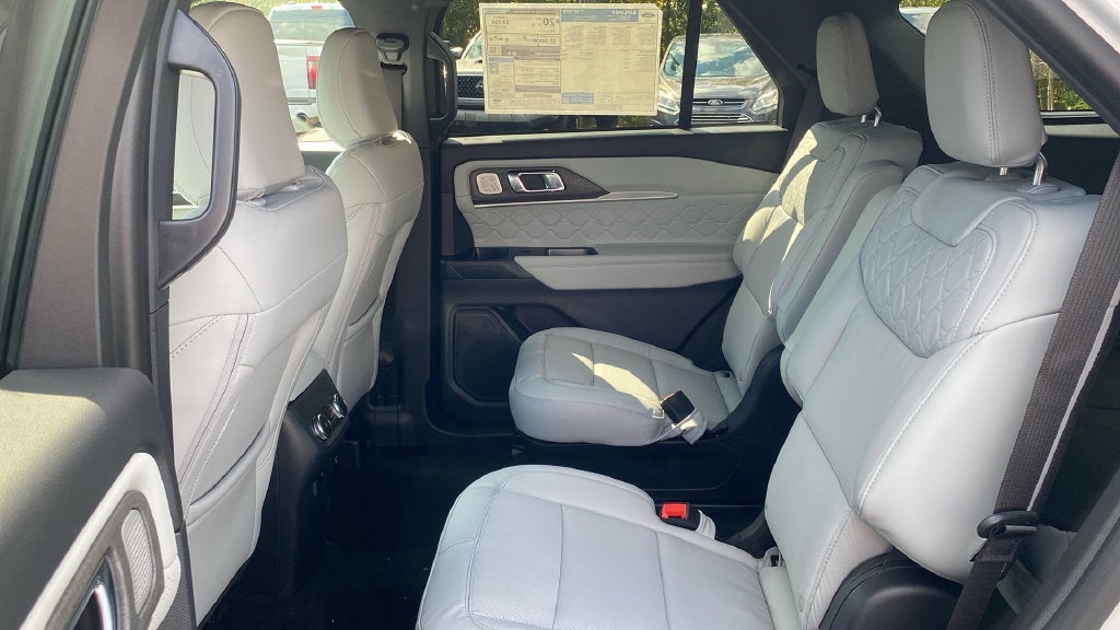 2027 Ford Explorer Platinum