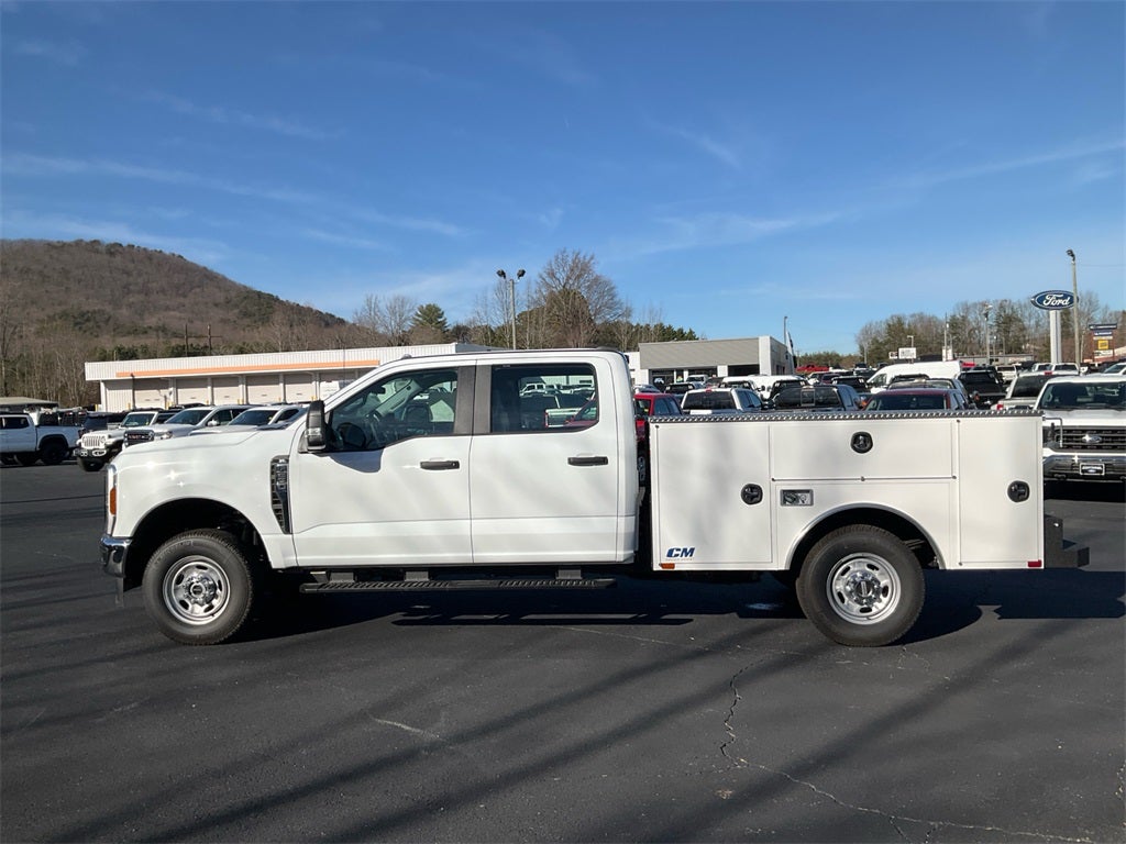 2026 Ford F-250SD XL Service Body