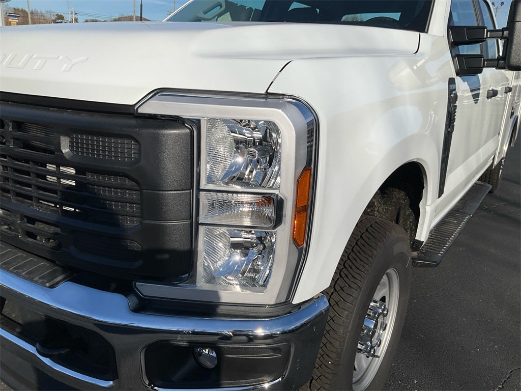 2026 Ford F-250SD XL Service Body