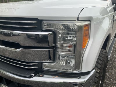 2017 Ford F-250SD Lariat