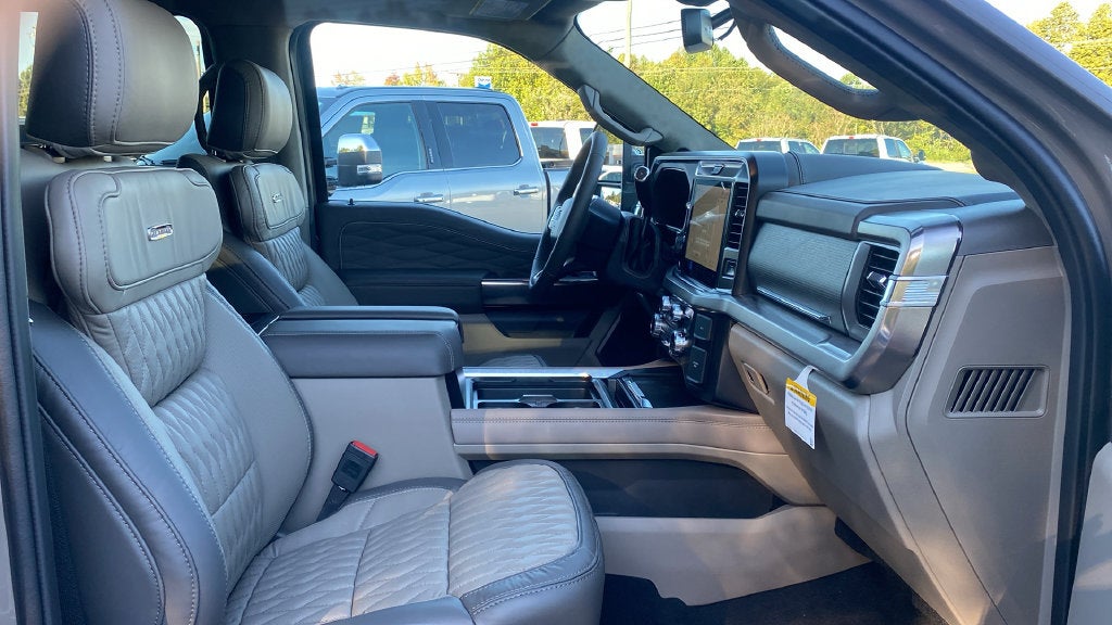 2027 Ford F-250SD Platinum