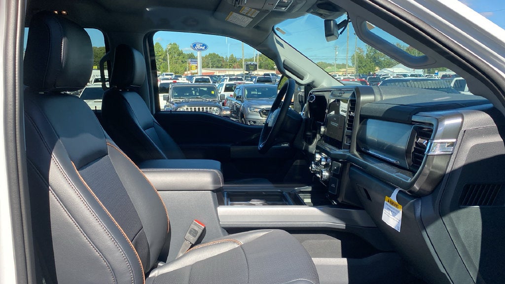 2027 Ford F-250SD F-250® Lariat®
