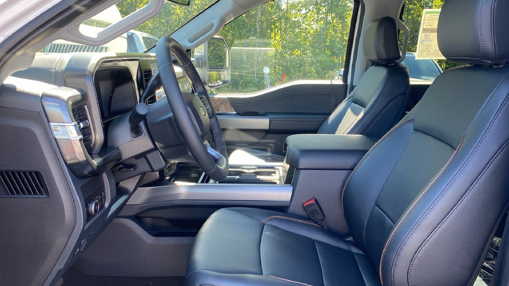 2027 Ford F-250SD F-250® Lariat®