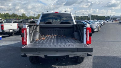 2027 Ford F-350SD Lariat