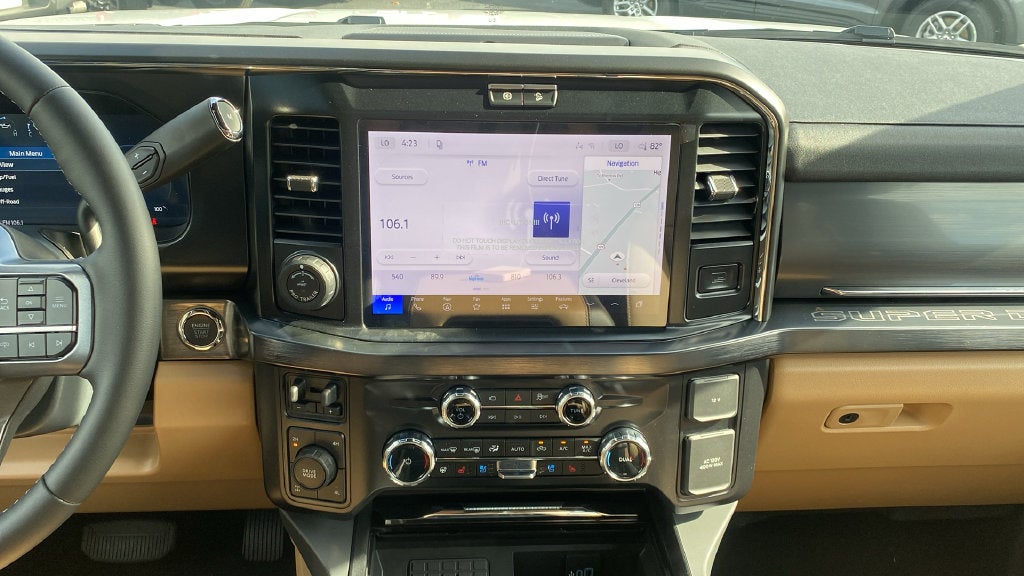2027 Ford F-350SD Lariat