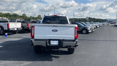 2027 Ford F-350SD Lariat
