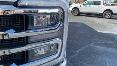2027 Ford F-350SD Lariat
