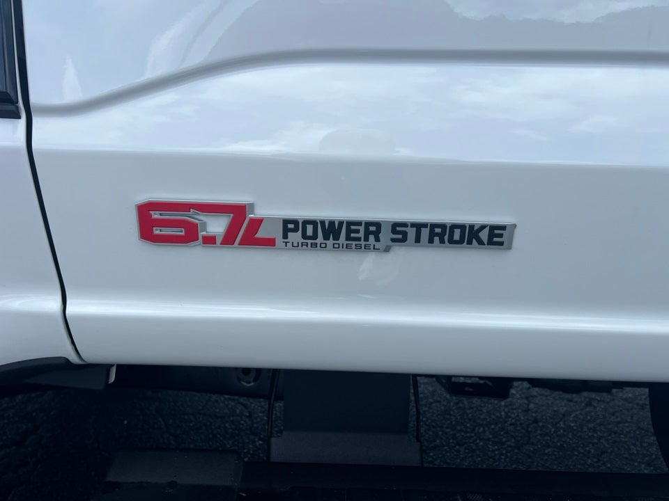 2025 Ford F-350SD Lariat