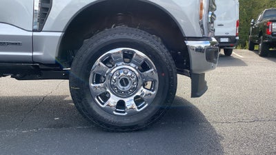 2027 Ford F-350SD Lariat