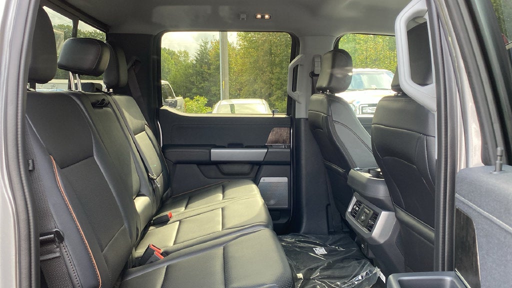 2027 Ford F-350SD Lariat