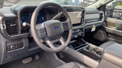 2027 Ford F-350SD Lariat