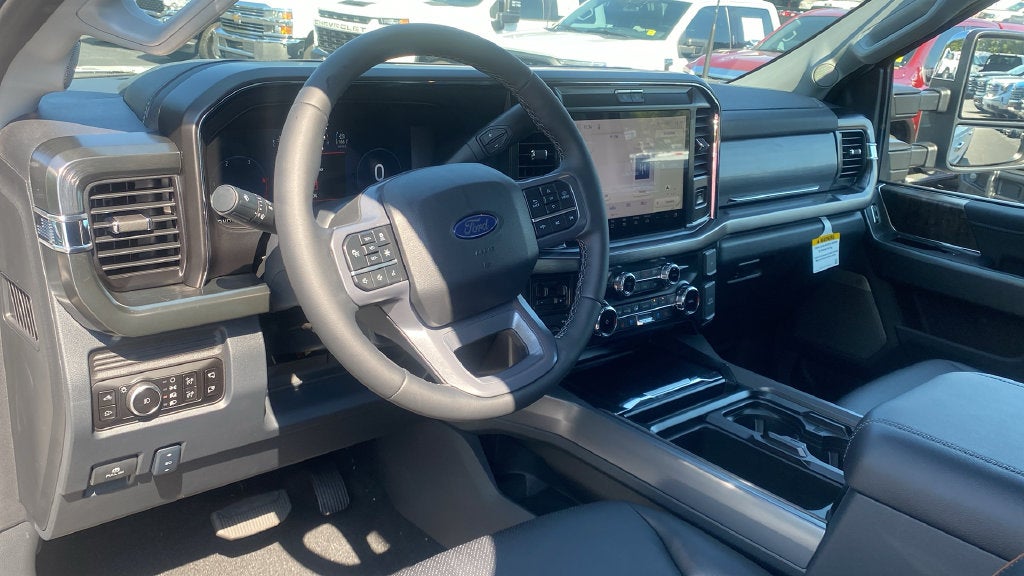 2027 Ford F-350SD Lariat