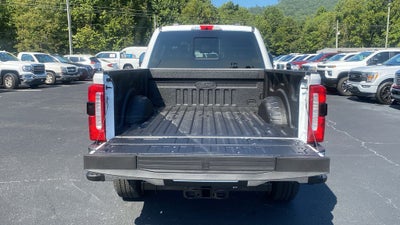 2027 Ford F-350SD Lariat
