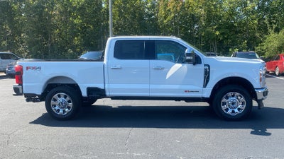 2027 Ford F-350SD Lariat